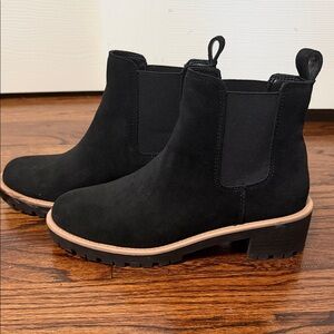 Blondo Mayes Waterproof Chelsea Boot